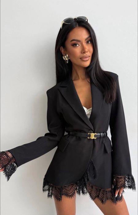 Сако с красива дантела