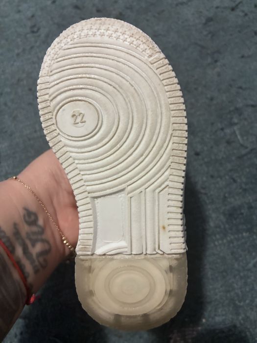 Adidași unisex,purtați de 2 /3 ori