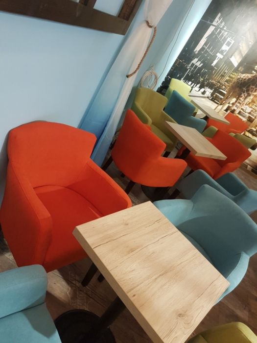 Canapele, scaune, fotolii, mese, bar, horeca