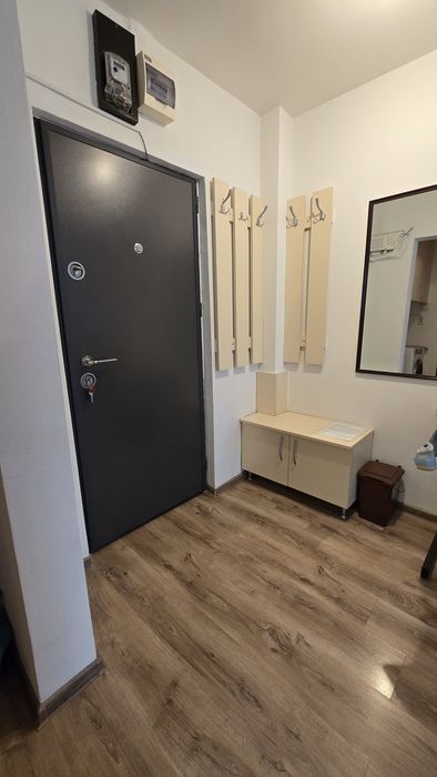 Vând apartament cu o cameră zona Dacia