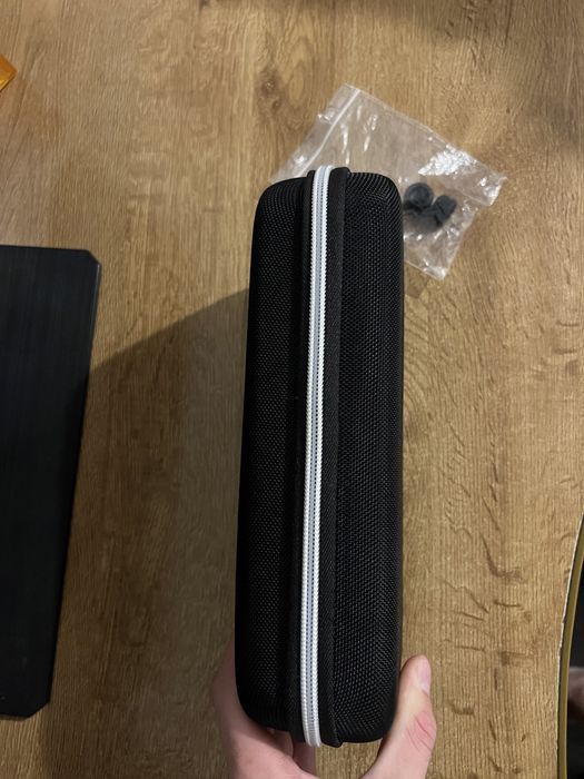 Nintendo Switch OLED Alb + Joc FC25 + Accesorii – Stare Excelentă