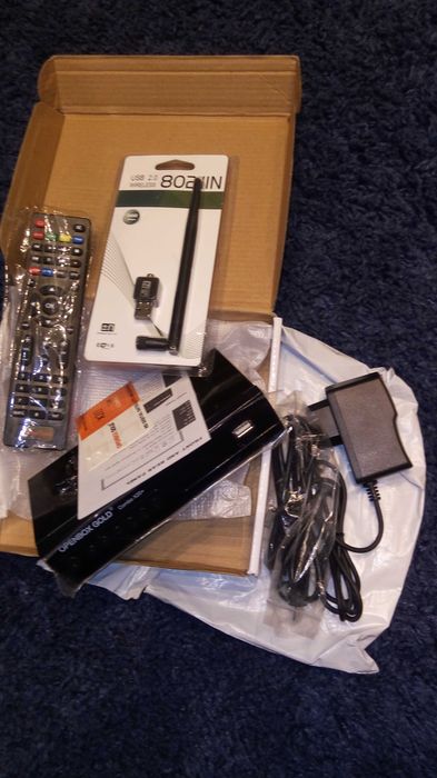 Продам универсальный тв.ресивер OpenBox X20.