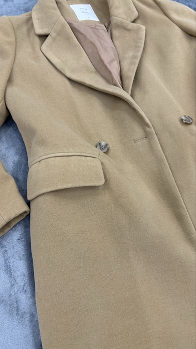 Стилно дамско палто в карамелено кафяво