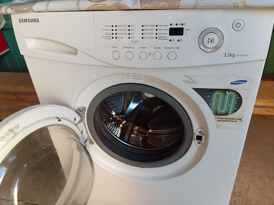 Стиральная автомат машинка 3,5 кг. В рабочем состоянии.Samsung