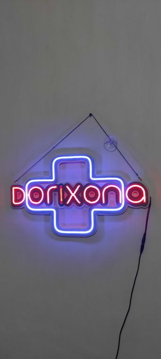 Изготавливаем неоновые вывески.