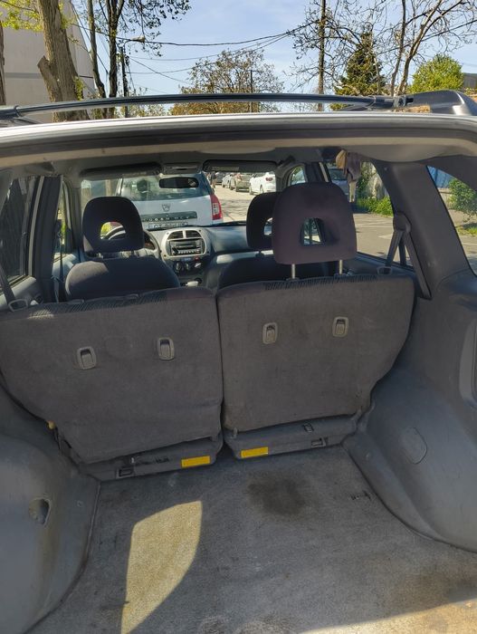 TOYOTA RAV4 2003 — imagine 3