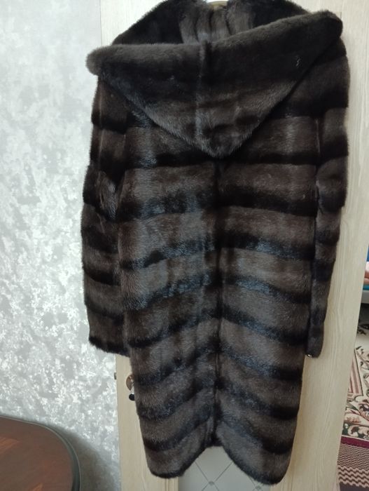 Продам норковую шубу