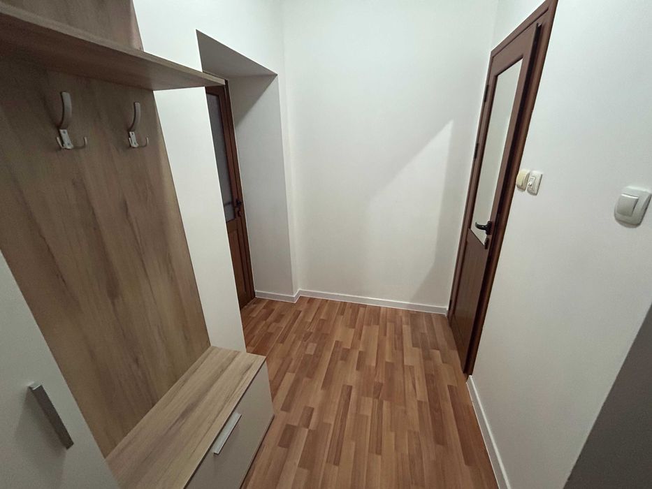 Дава се под наем Тристаен апартамент в Благоевград, Идеален център - 60 кв.м за 359.04 € - Снимка #9