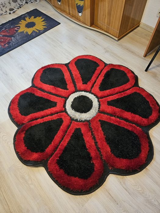 Se vinde covor second-hand!