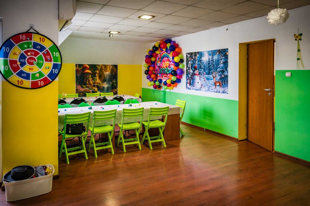 Парти-клуб "Приказната Къща" - помещение за детски рожден ден Перник