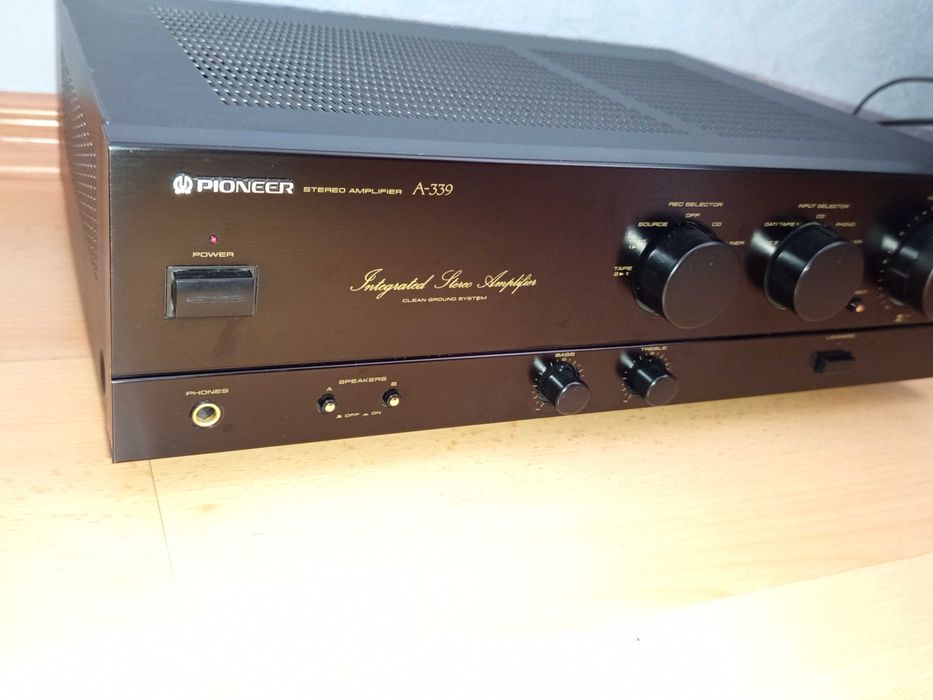 Стерео усилвател Pioneer A-339