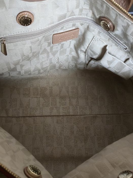 Furla оригинална дамска чанта от естествена кожа
