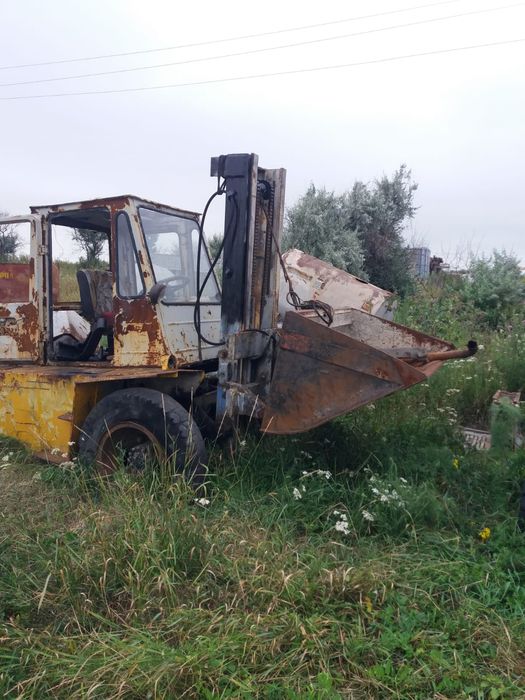 Запчасти на погрузчик