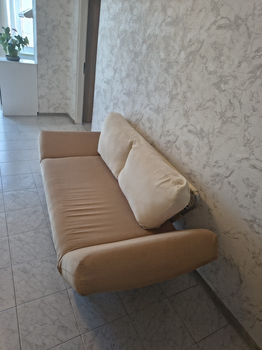 Диван - Статичен