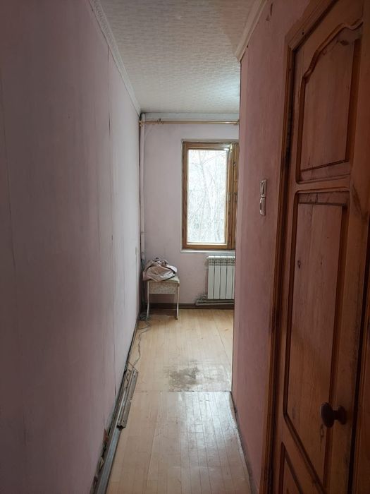 Продам в 8 микрорайоне 1а ком