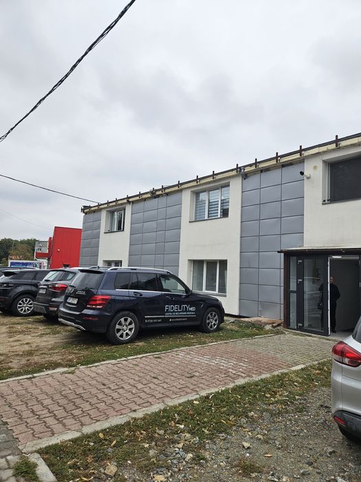 Inchiriez spatii birouri/ comerciale