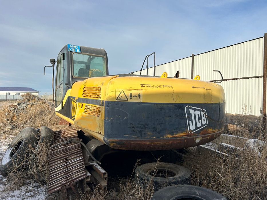 Продам гусеничный экскаватор JCB на зап части
