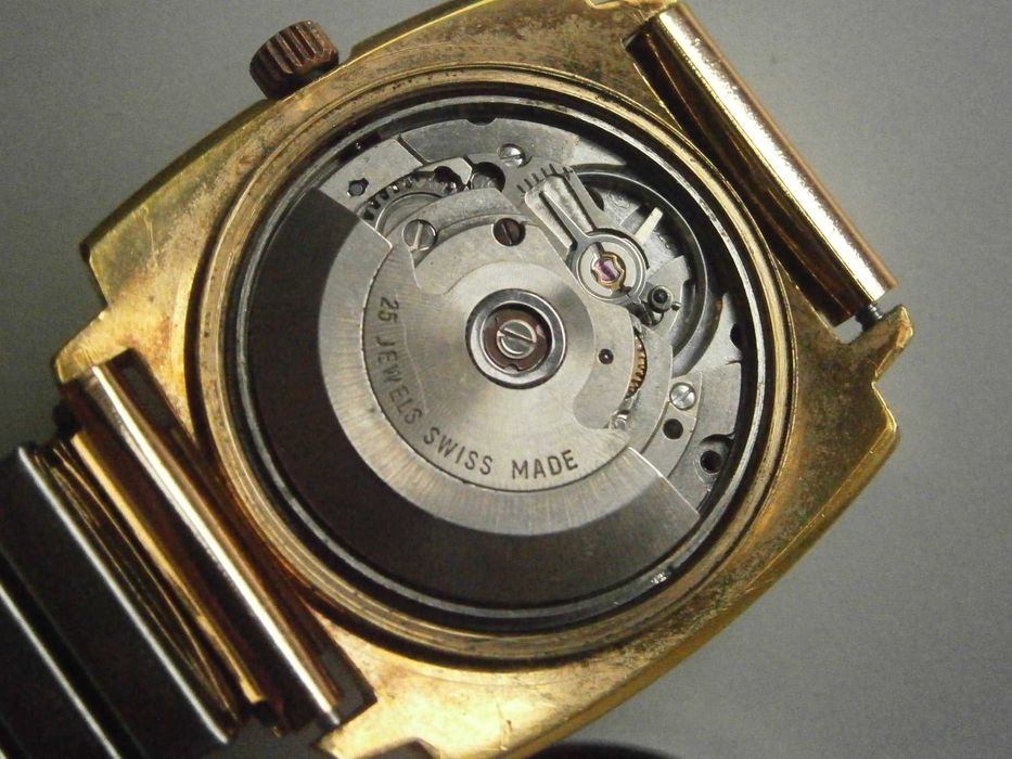 BWC, automatic, case 35,3 mm, cal. ETA 2783, 25 jewels, Swiss