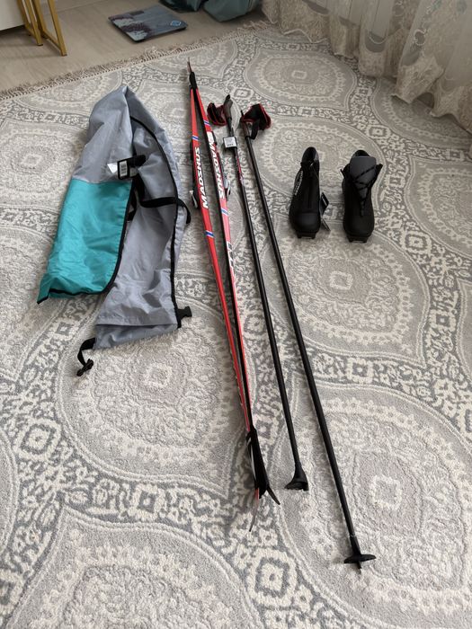 Лыжи со всеми комплектами