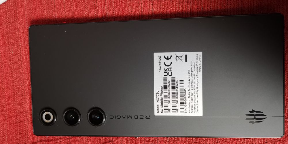 Продавам геймърски RedMagic 10 air ram16/512