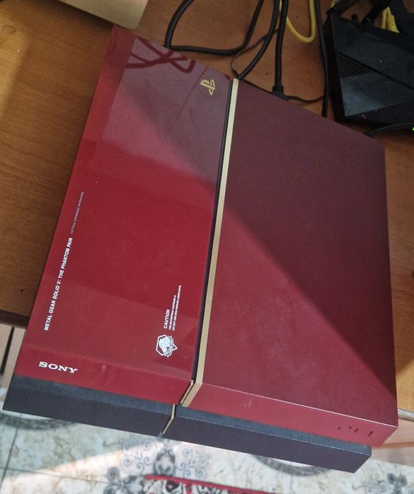 Ps 4 slime se vinde nu îl mai folosesc ,se dă și la schimb