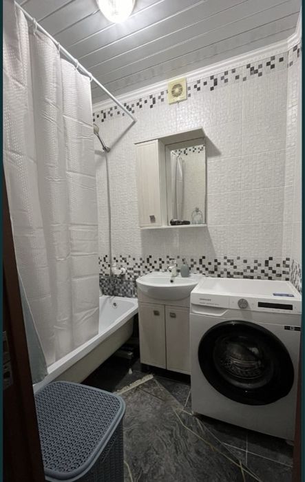 Продам 3-х ком квартиру в красном яре