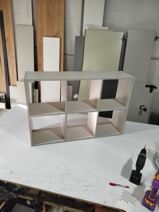 Книжная полка, полочка настенная, стеллаж, этажерка, тумбочка.