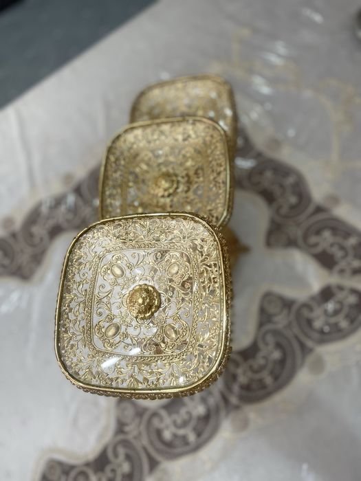 2 Конфетницы 2 штуки продам