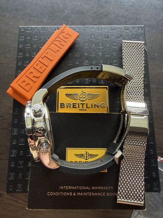 Breitling Super Avenger  A13370 Сервизиран