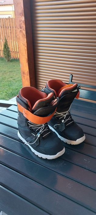 Booti pentru snowboard marimea 41