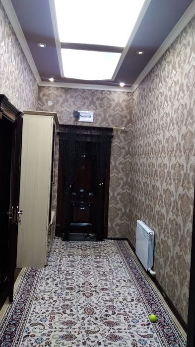 Qarshi shahar markazida 2 xonali uy