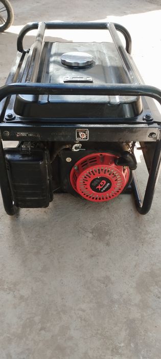 Продам гениратор Huter