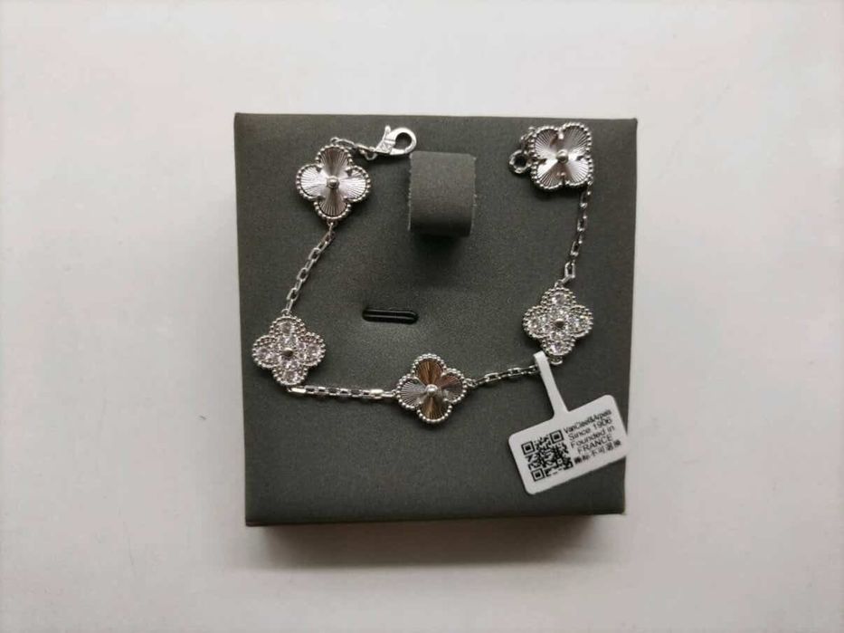 Van cleef & Arples гривна