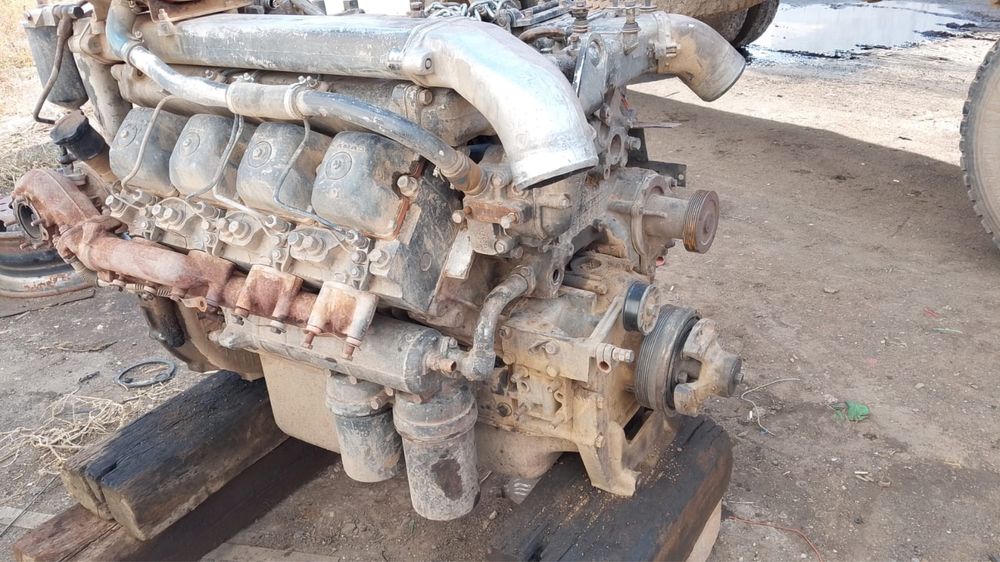 Продам двигатель Эвро 2 камаз 6520 с кпп ЗФ