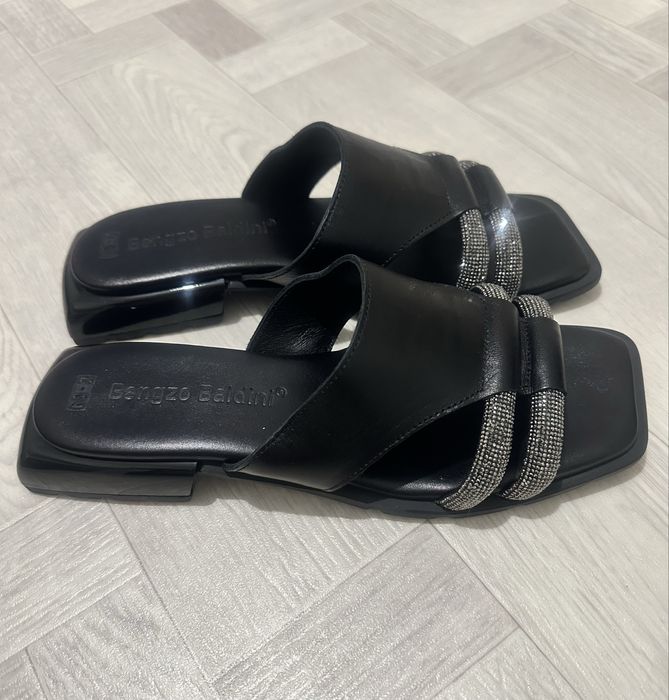 Шлепанцы натуральная кожа