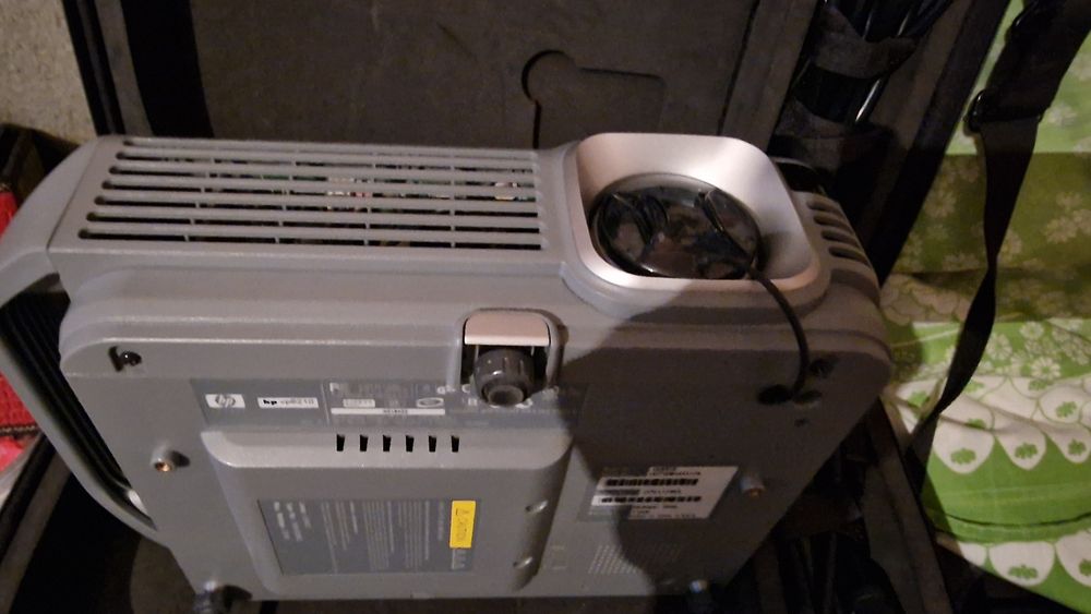 Proiector HP vp6210 - cu lampa noua