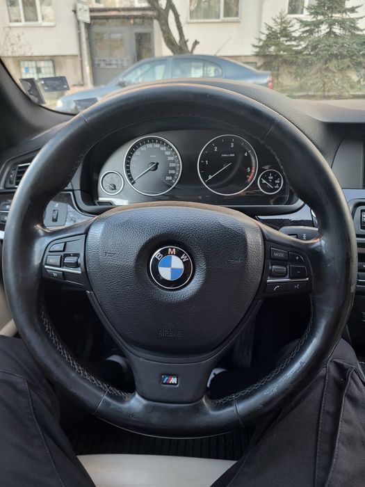 М волан БМВ Ф10/Ф11  M volan BMW F10/F11