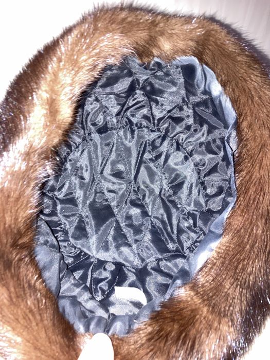 женская шапка из меха