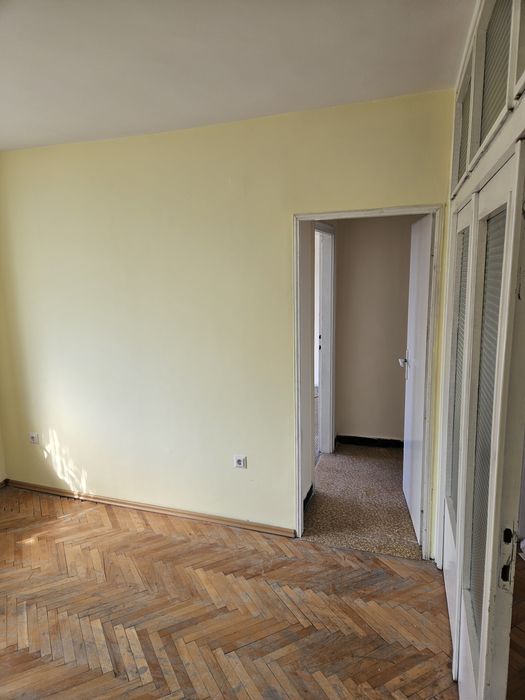 Продава се Четиристаен апартамент в Пловдив, Център - 108 кв.м за 1436 €/кв.м - Снимка #12