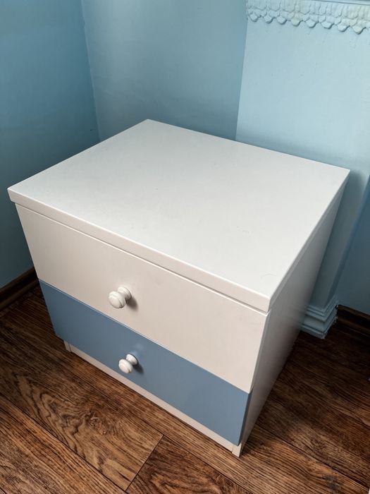 Детская кровать с тумбочкой