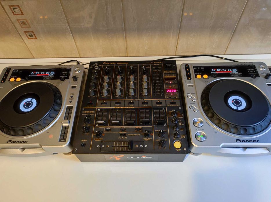 Pioneer CDJ 800 MK2