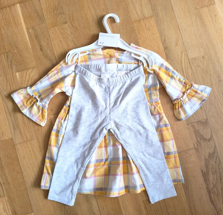 Сладък нов комплект за момиче от H&M – блузка и клин, размер 86 (12–18