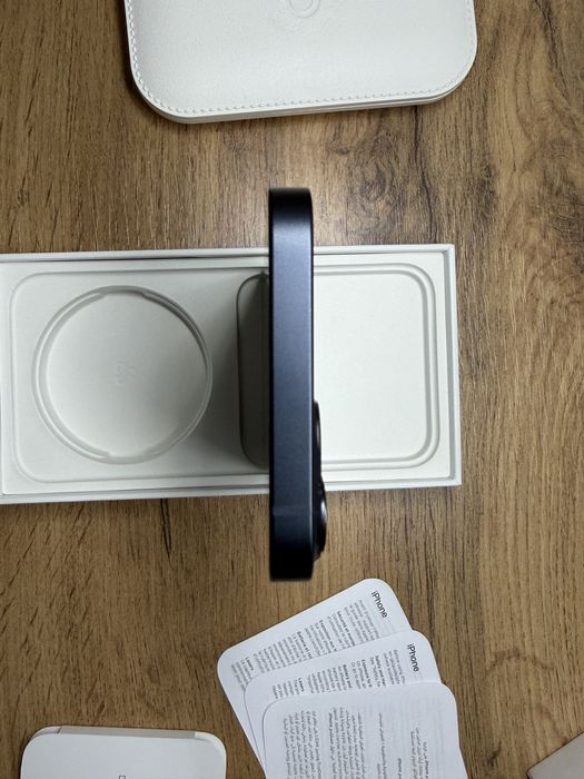 Срочно! Продам айфон 13