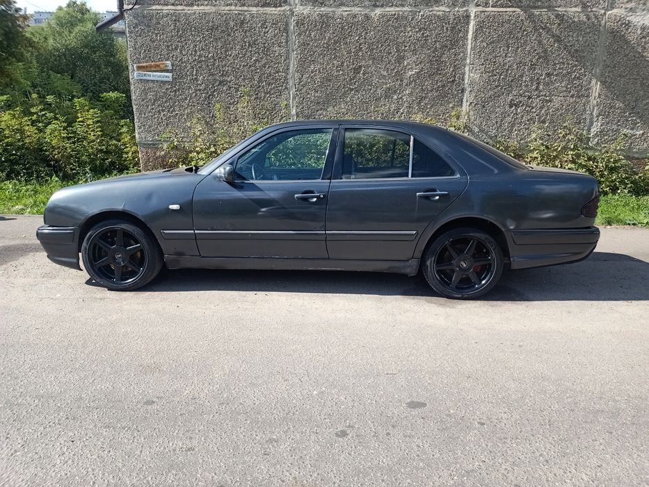 Продам Мерседес w210