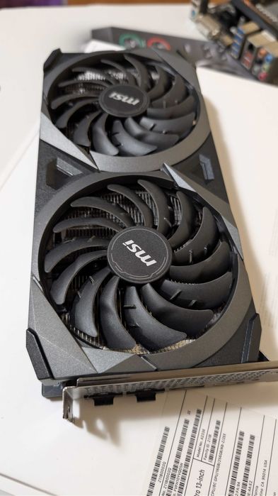 RTX 3060 ti, 4x8 RAM DDR4 3200, Gigabyte Aorus B450M, Ryzen 7 5800X3D