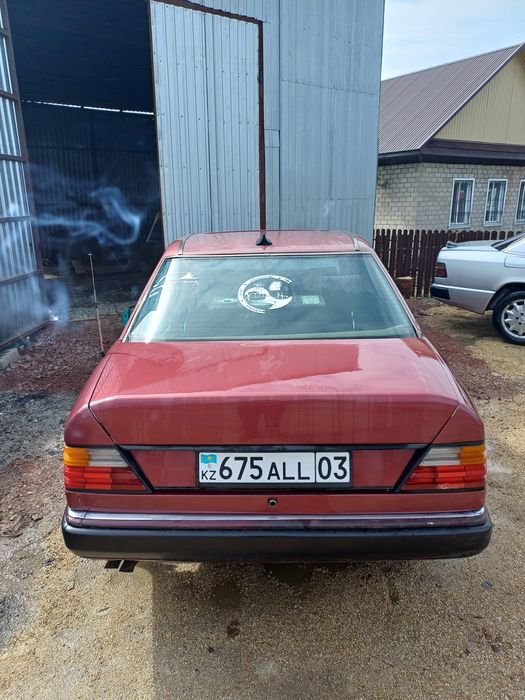 Мкрседес W124 2.6³