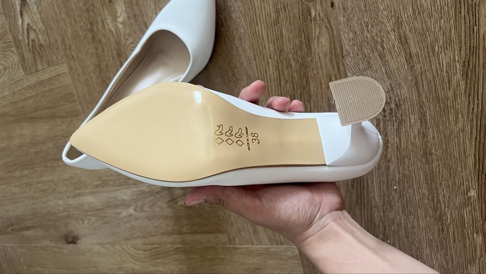 Продам туфли женские
