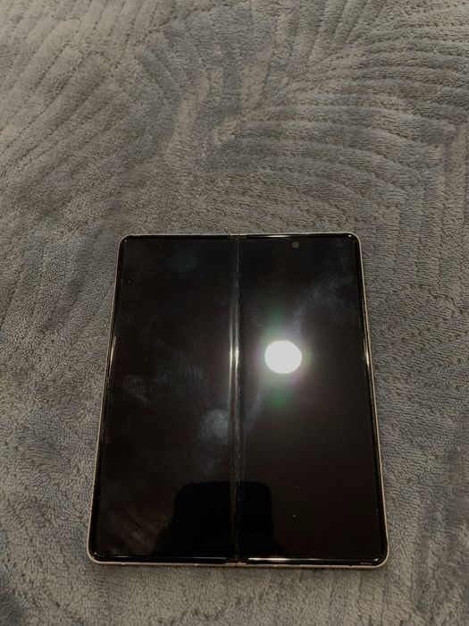 Samsung fold 3 12/512гб