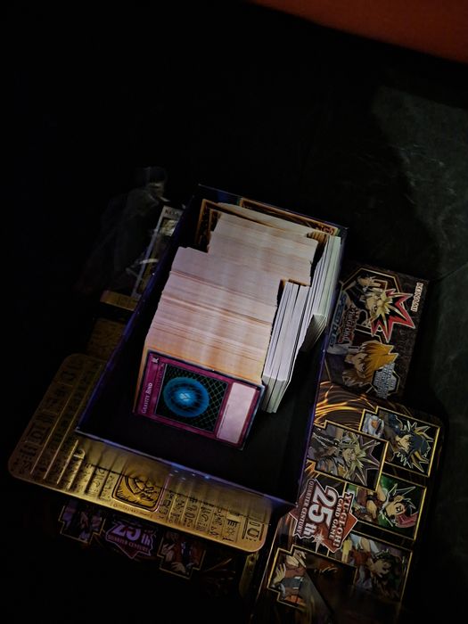 Yu - gi - oh огромен брой карти от различни издания
