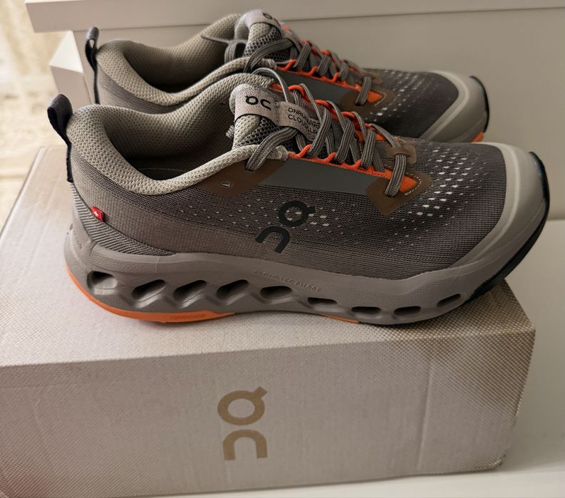 Кроссовки бренда On